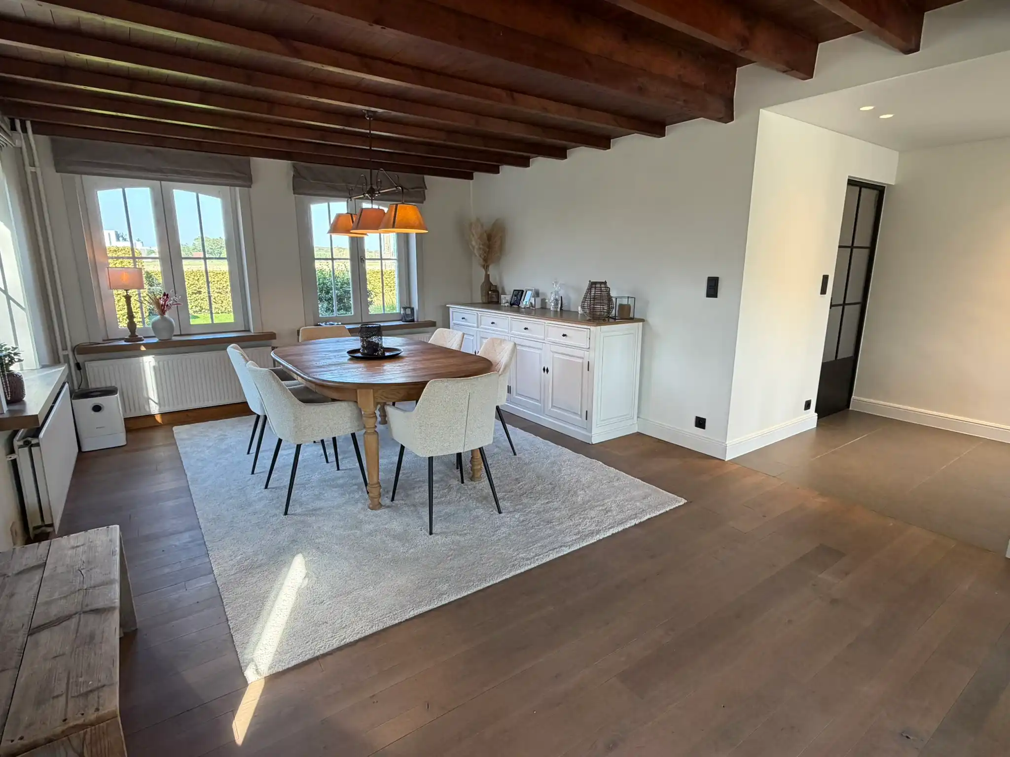 Prachtige landelijke woning met 5 slaapkamers & bijgebouwen foto 7