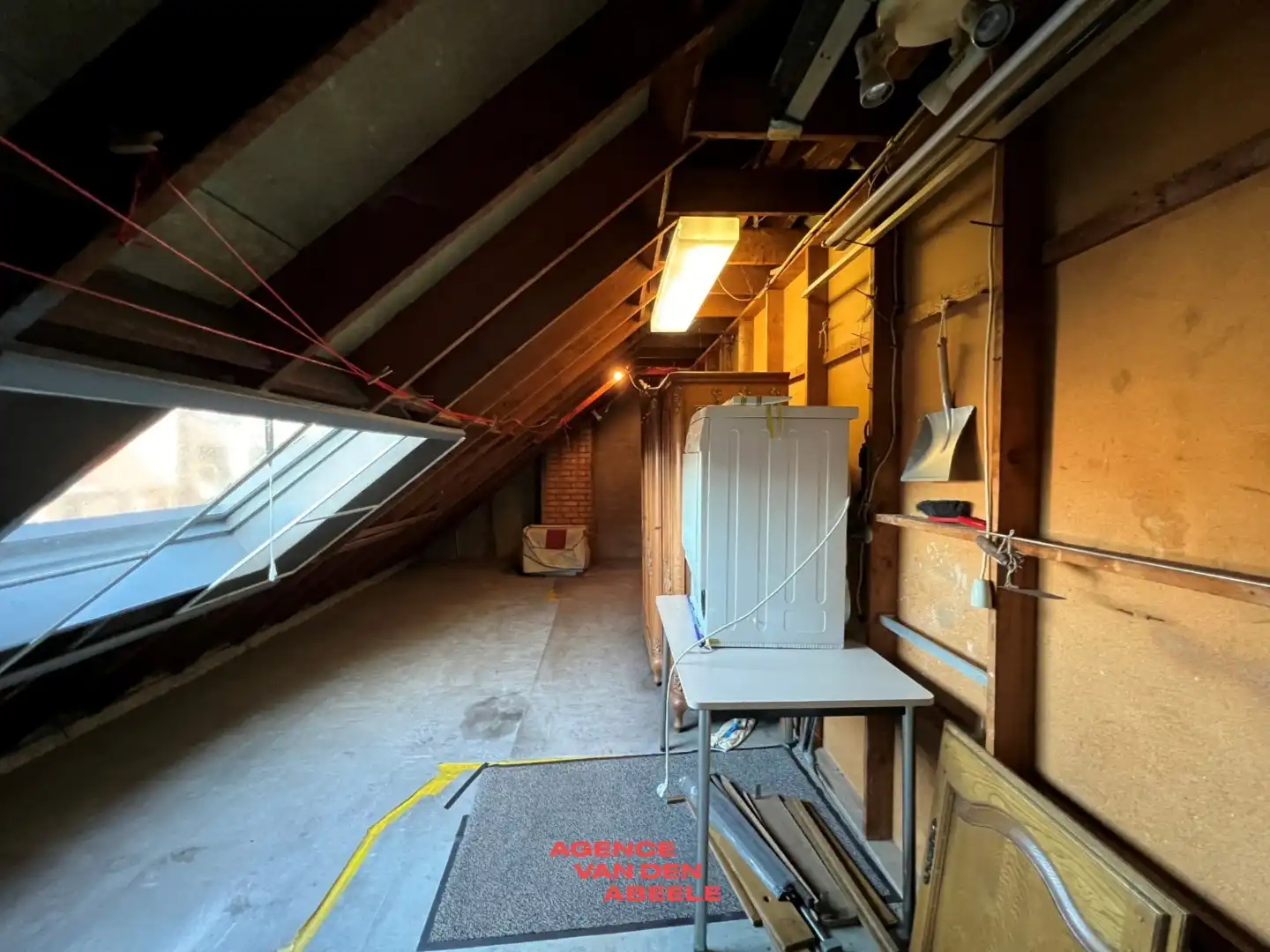 Polyvalente woning met ruime garage en opslagruimte van 155m2 foto 12