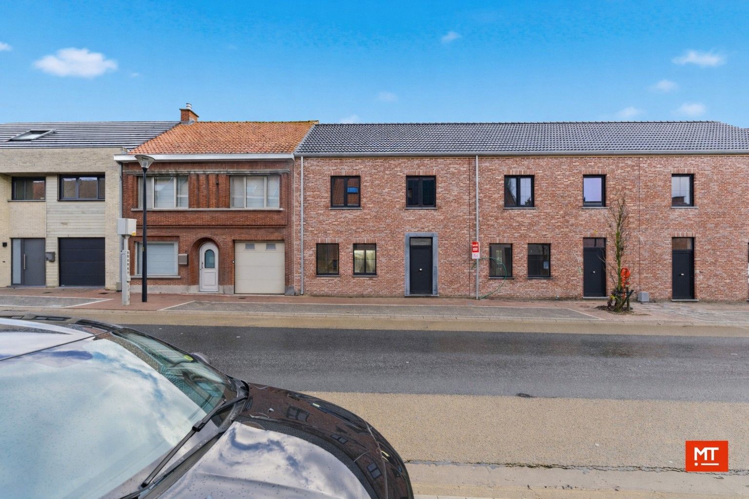 Huis te koop foto {{pictureIndex}}