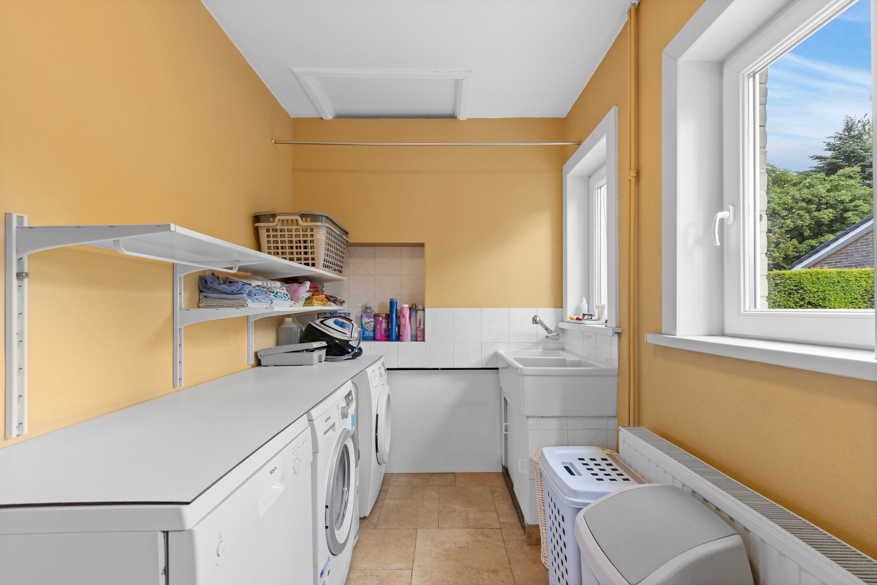 Wonen en werken: woning 4 slpks mét atelier in Nevele! foto 8