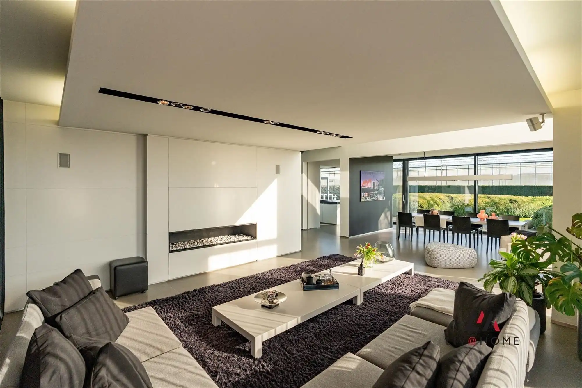 Moderne landbouwwoning met serre en loods op 10 ha foto 15