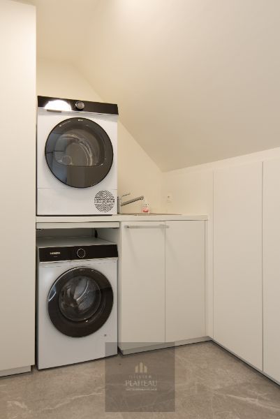 Instapklaar recent luxueus duplex-appartement met 2 terrassen in residentie Lectus IX. foto 18
