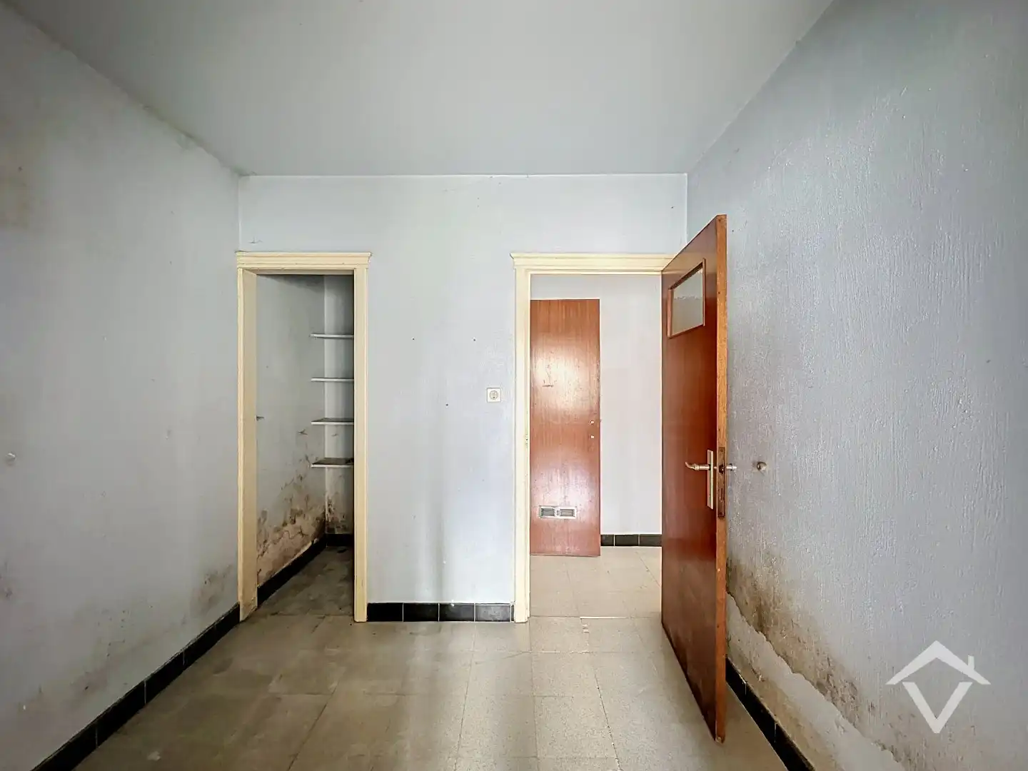 Ruime gezinswoning op perceel van 1126 m²  - tal van mogelijkheden! foto 18