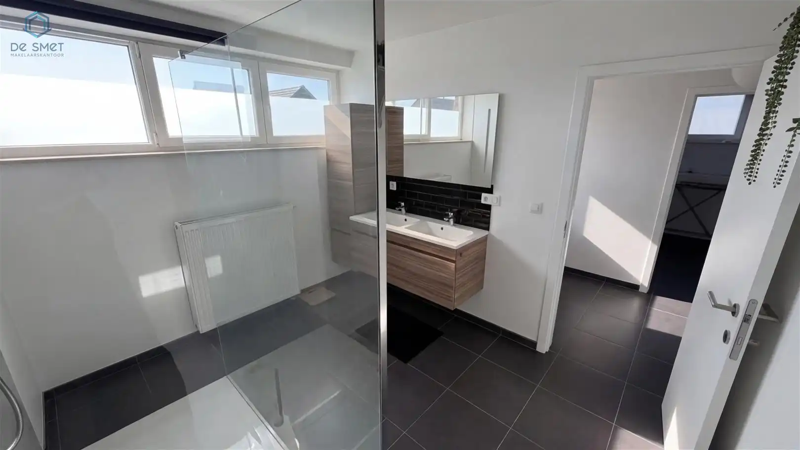 Prachtige nieuwbouwwoning met 3 slp,garage en tuin foto 22