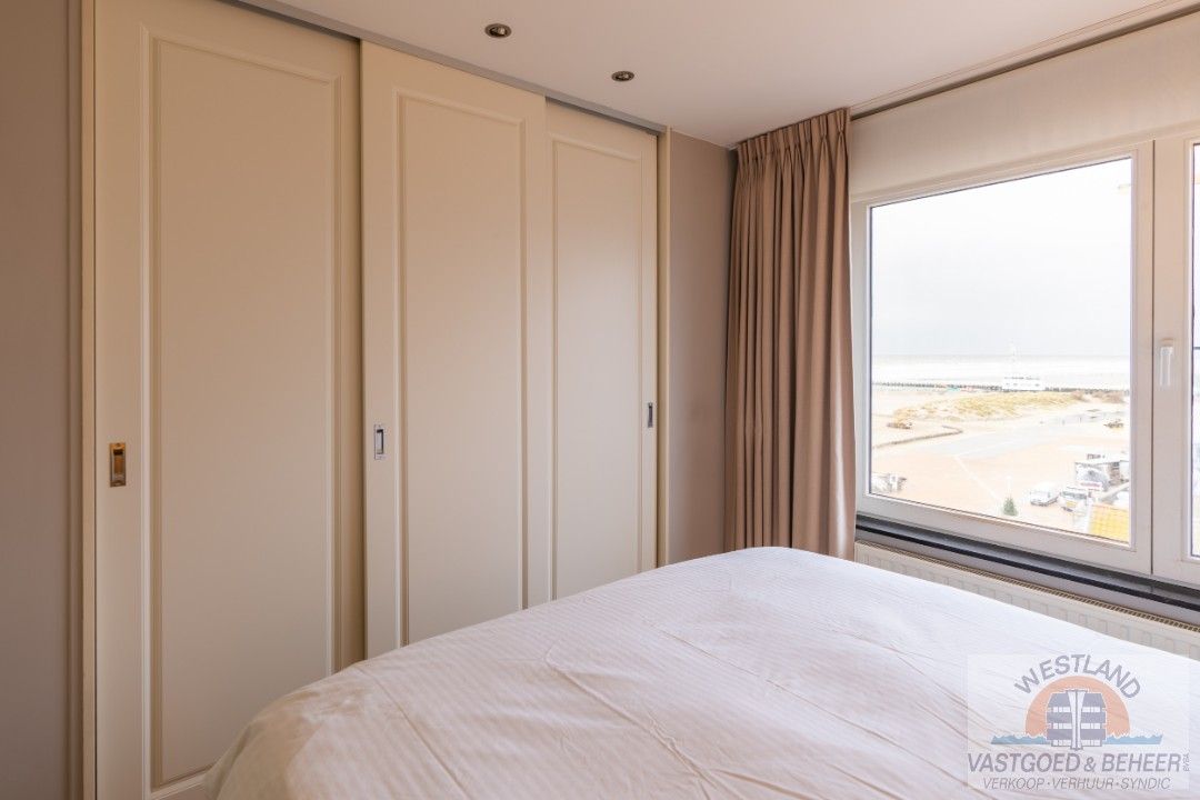 Instapklaar appartement met frontaal zeezicht – Nieuwpoort Zeedijk foto 16
