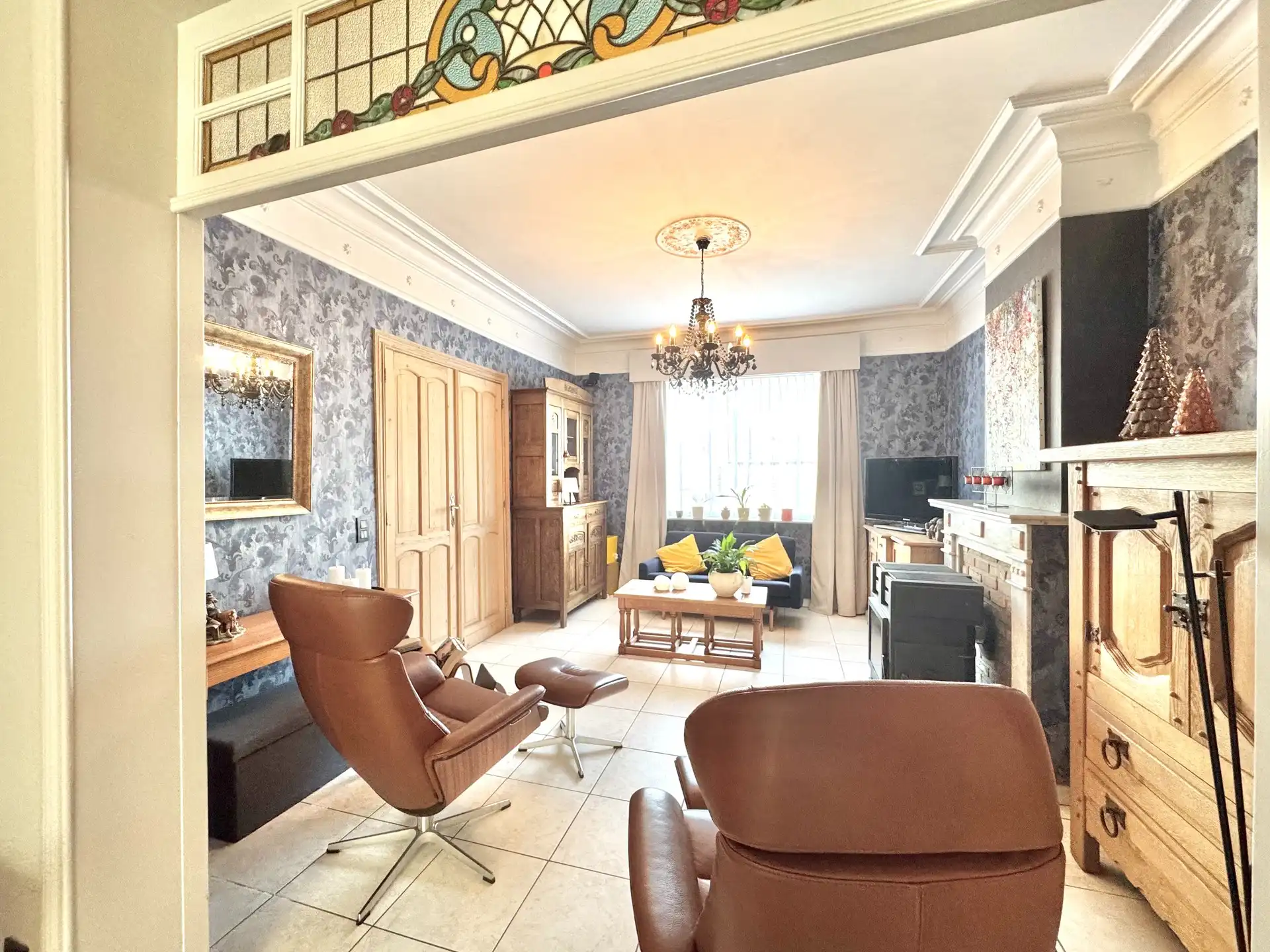 2 WONINGEN | TUIN | 5 SLAAPKAMERS | GARAGES | 1.121 M² foto 3