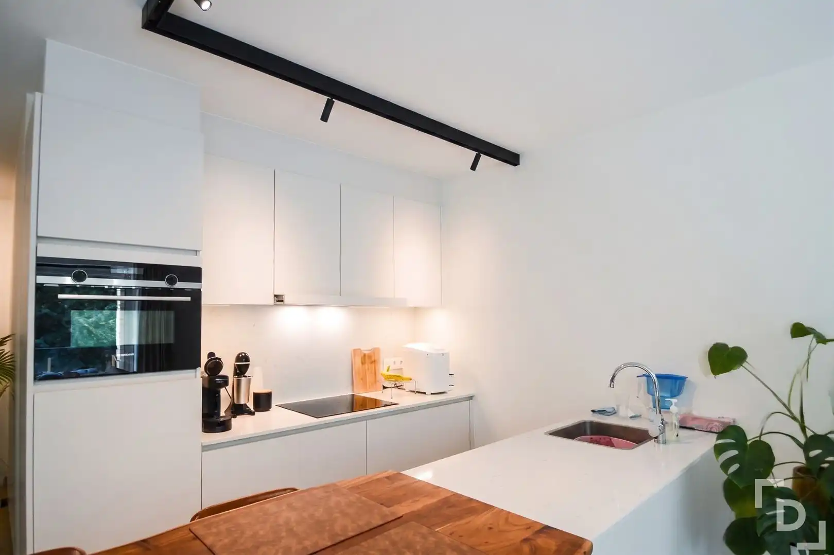 Modern appartement met staanplaats te huur in centrum Ieper foto 2