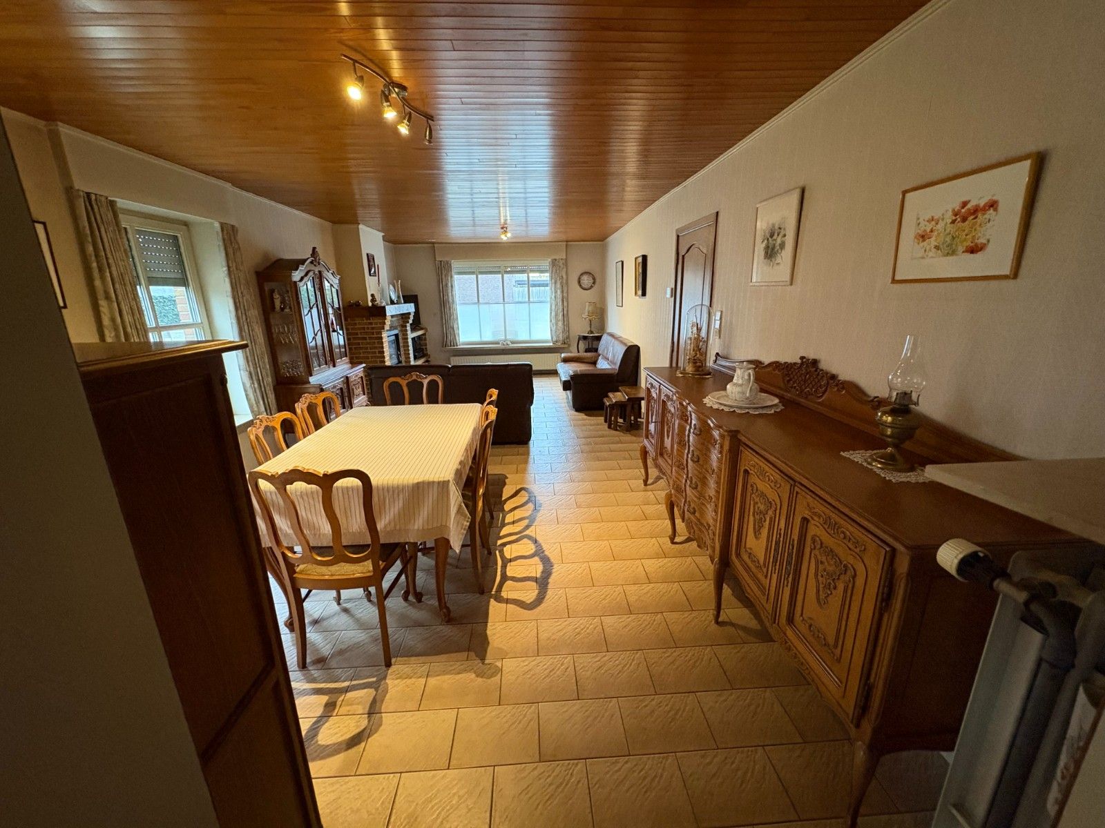 Halfopen bebouwing mét magazijn te koop! foto 10