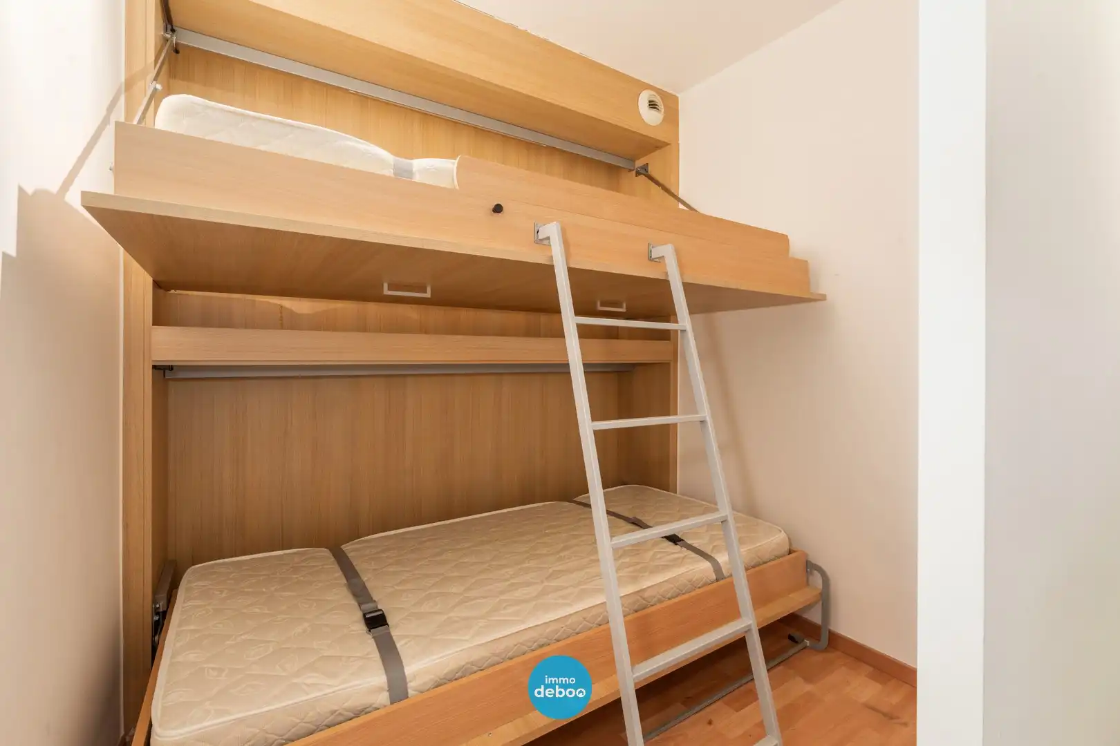 Instapklaar appartement met zonneterrassen in jonge residentie foto 12