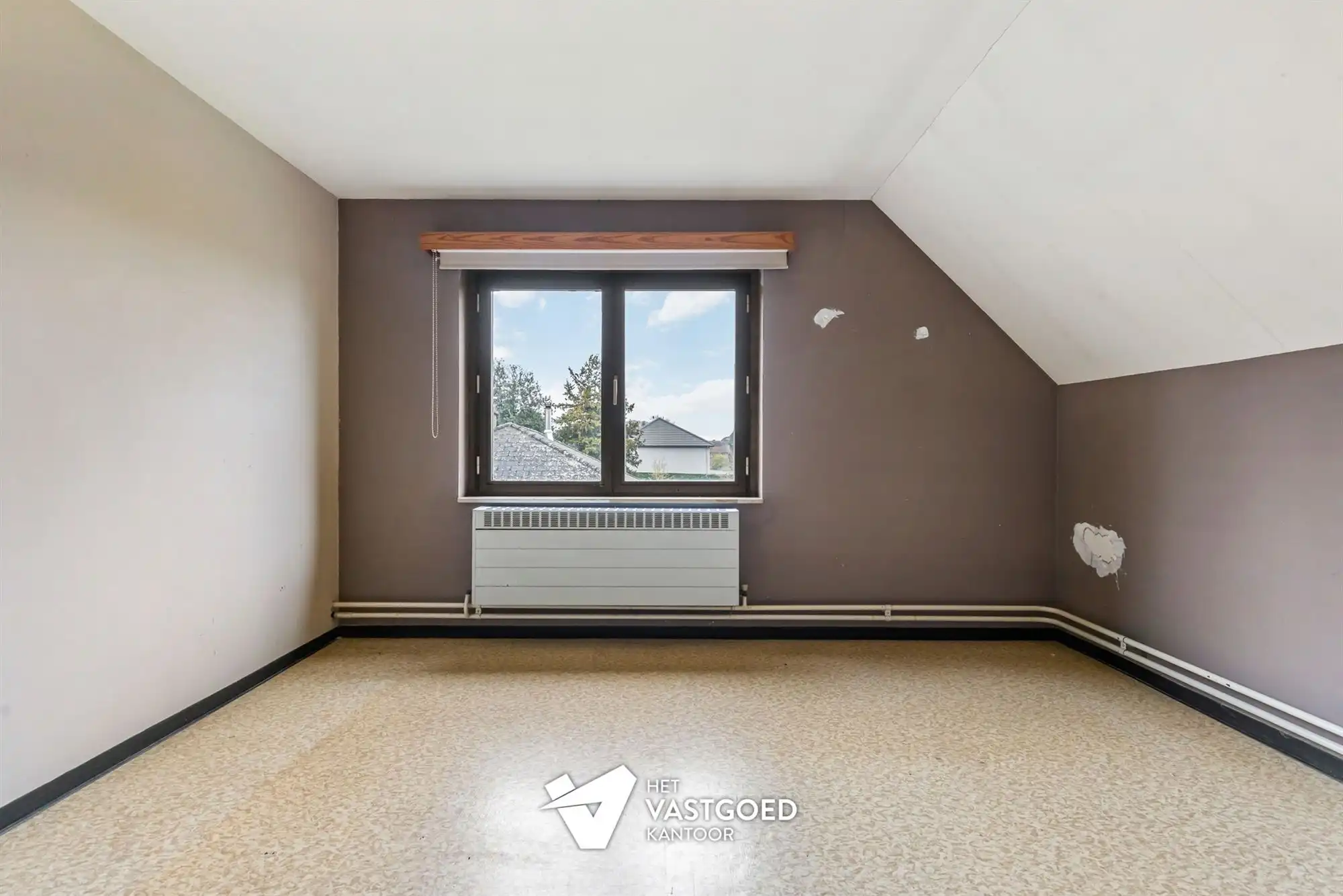 TE RENOVEREN WONING MET 3 SLAAPKAMERS OP CENTRALE LIGGING IN KOERSEL-CENTRUM foto 12