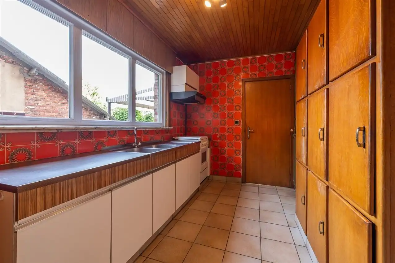 Zeldzaam breed perceel met zuidtuin aan agrarisch gebied foto 12