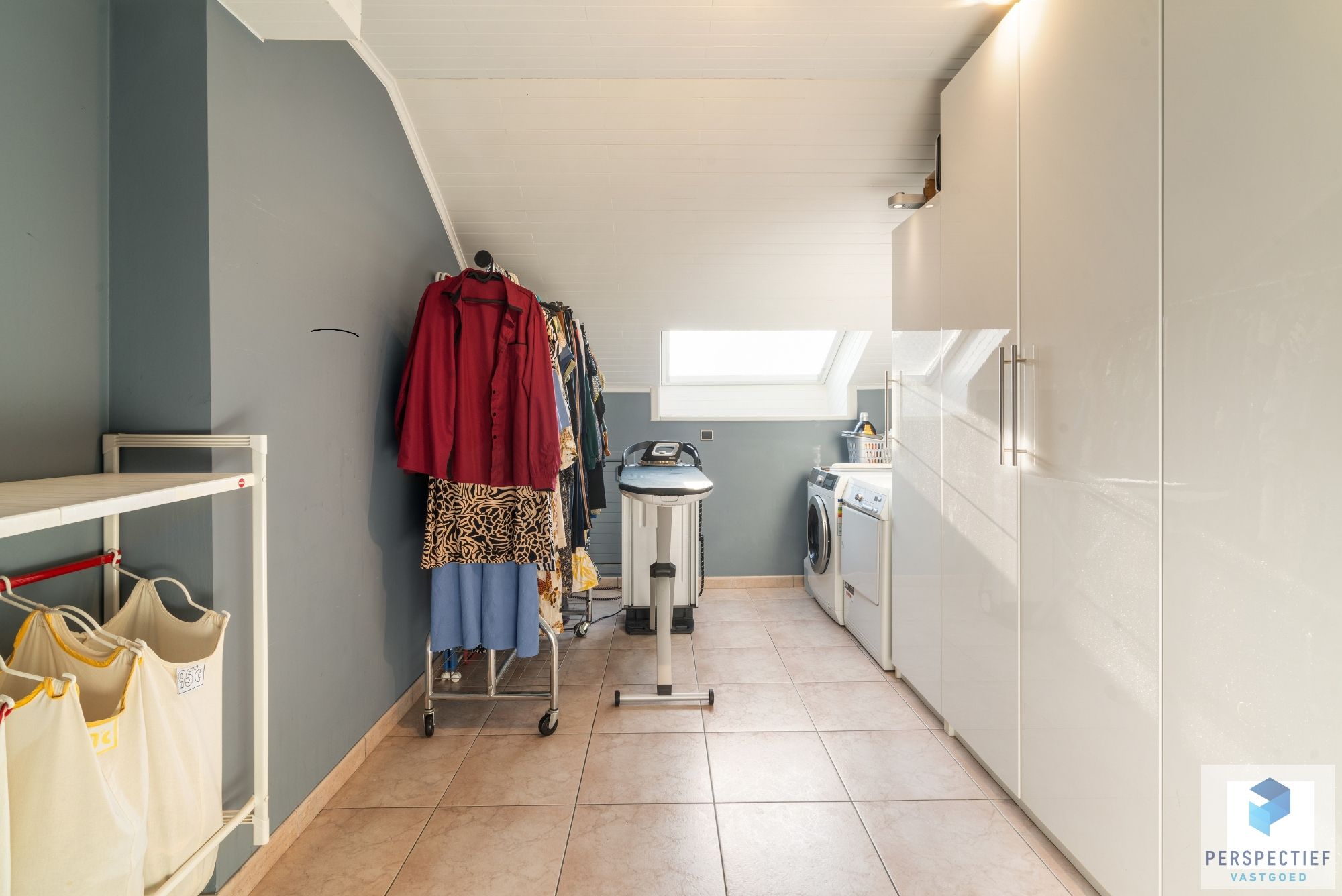 Handelspand met Winkelruimte, Magazijn en Woonst op 1.682 m² foto 39