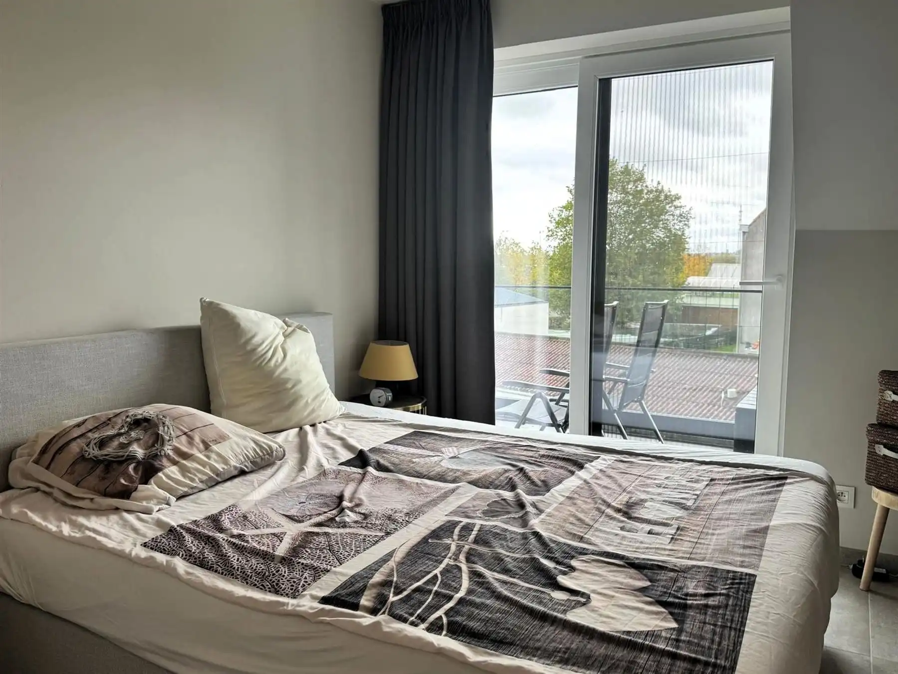 instapklaar en lichtrijk appartement met twee slaapkamers en grote zolder in Zwevegem foto 11