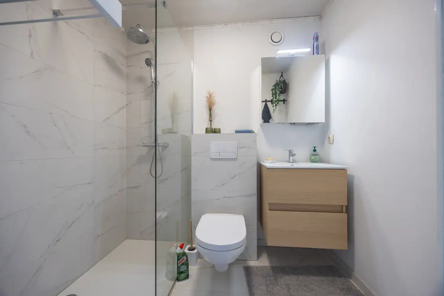 Gerenoveerde studio met zonnig terras te koop in Middelkerke foto 18