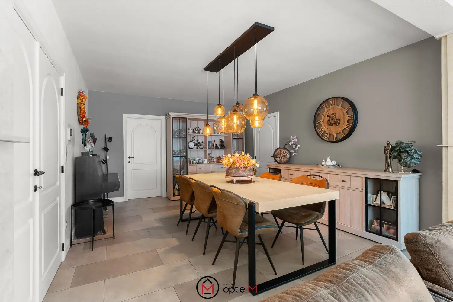 Ruim gerenoveerd appartement van 170 m² met 4 slaapkamers en twee terrassen in hartje Genk foto 10