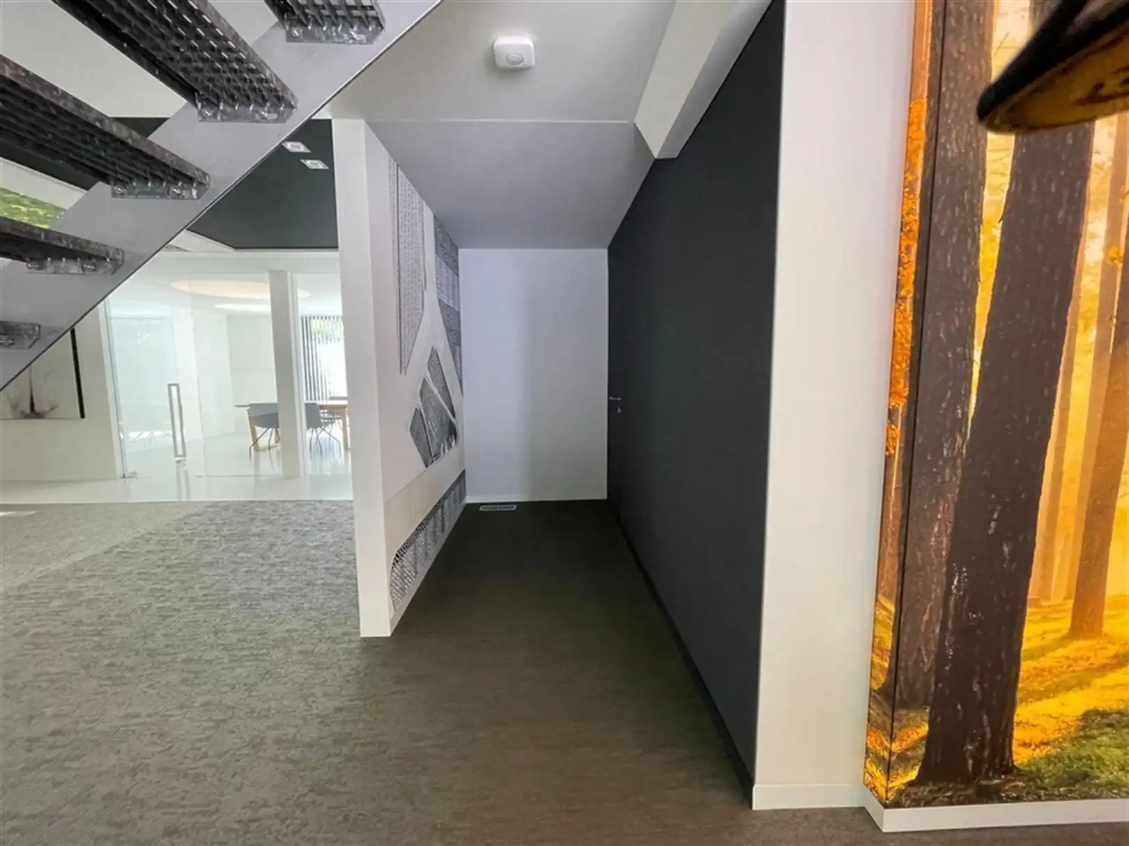 Kantoorgebouw foto 14