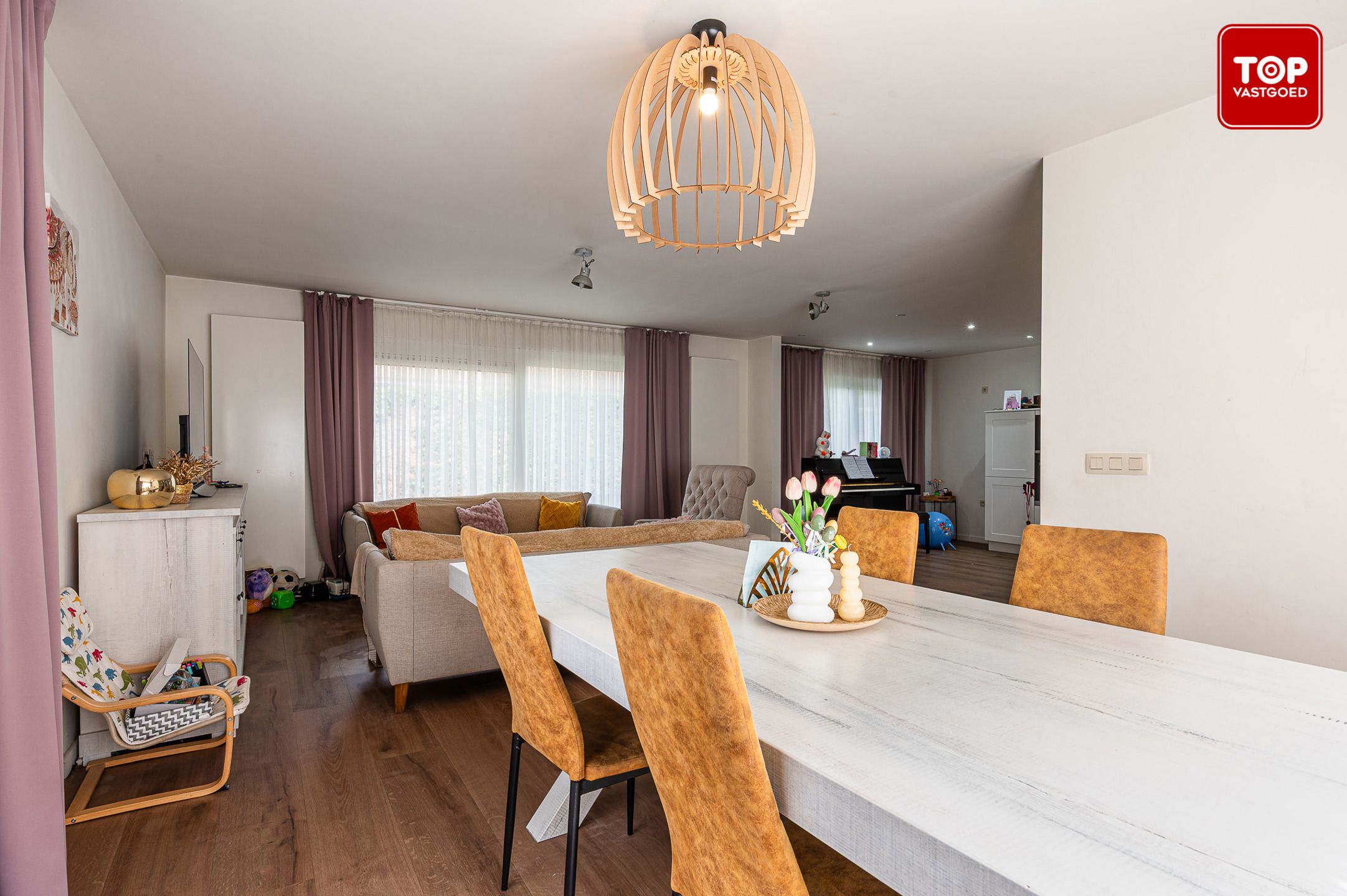 Alleenstaande woning met 3 slaapkamers, 2 badkamers en inpandige garage  foto 4