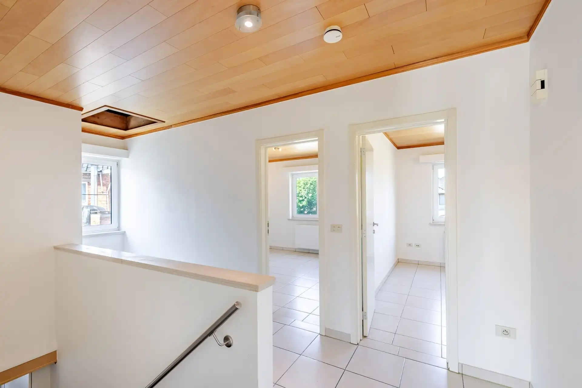 Energiezuinig 2 slaapkamer appartement met 2 staanplaatsen in Wetteren centrum foto 19