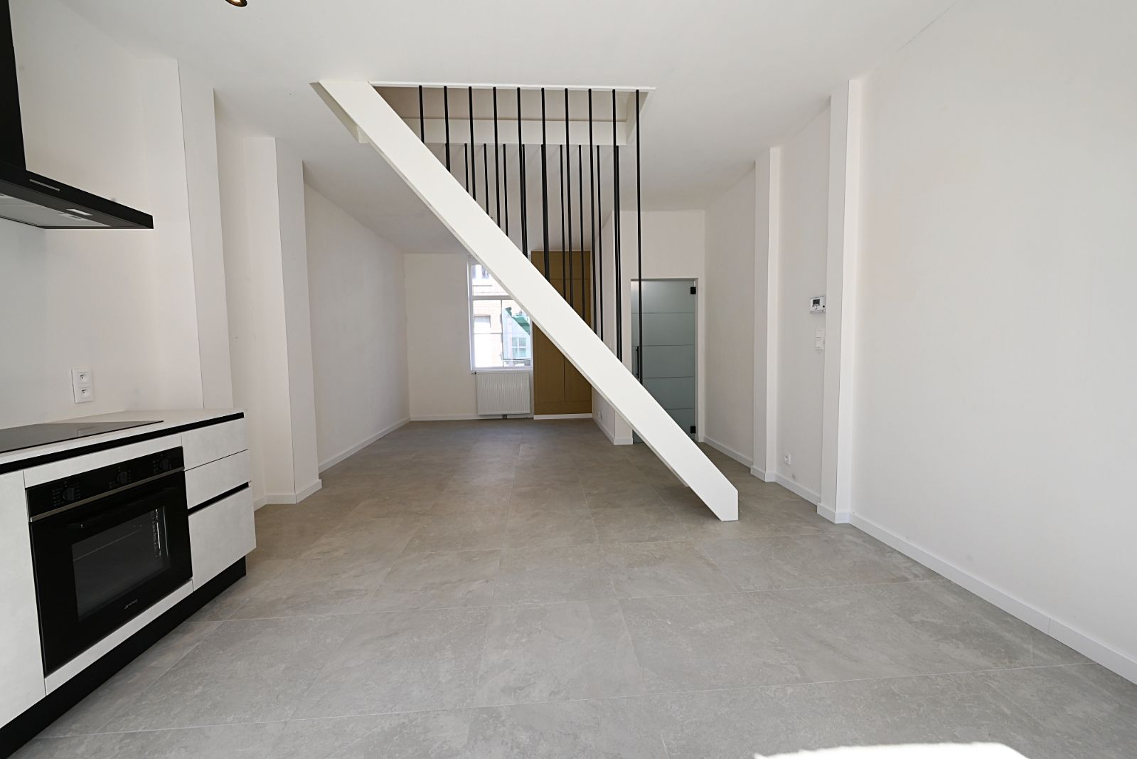 Gerenoveerde woning met 3 slaapkamers foto 3