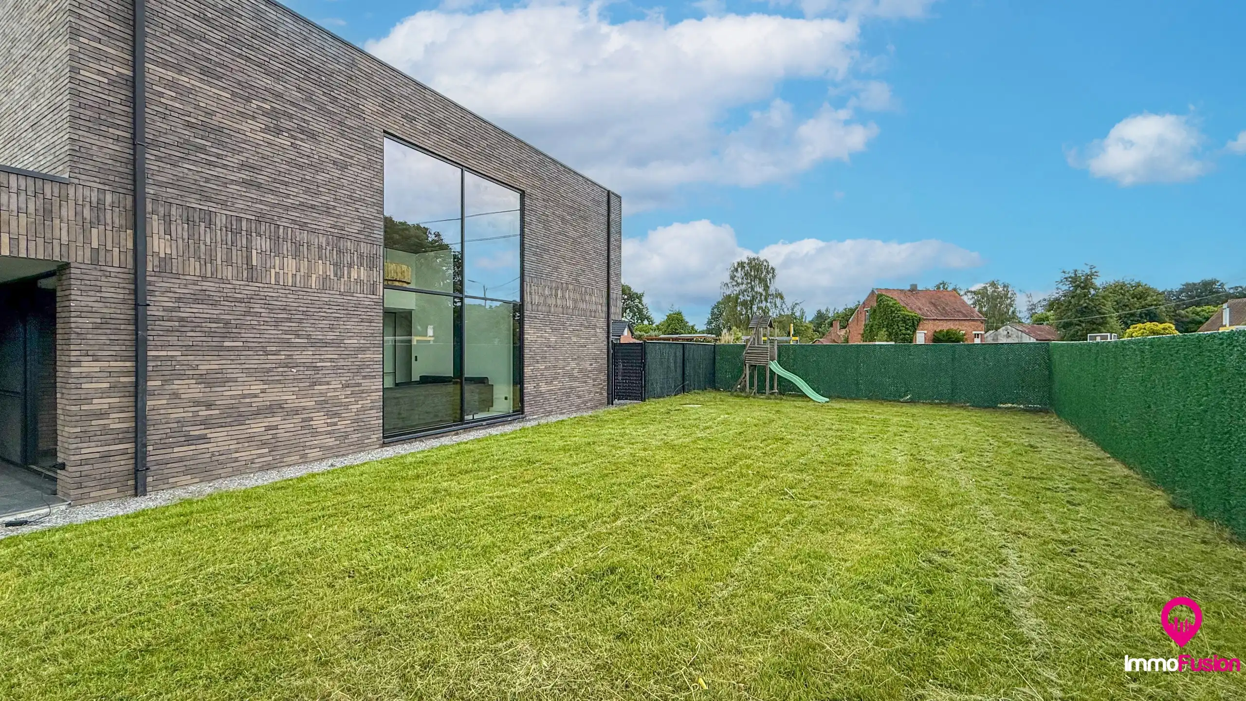 Instapklare villa met 4 slpk., laadpaal en zonnepanelen! foto 57