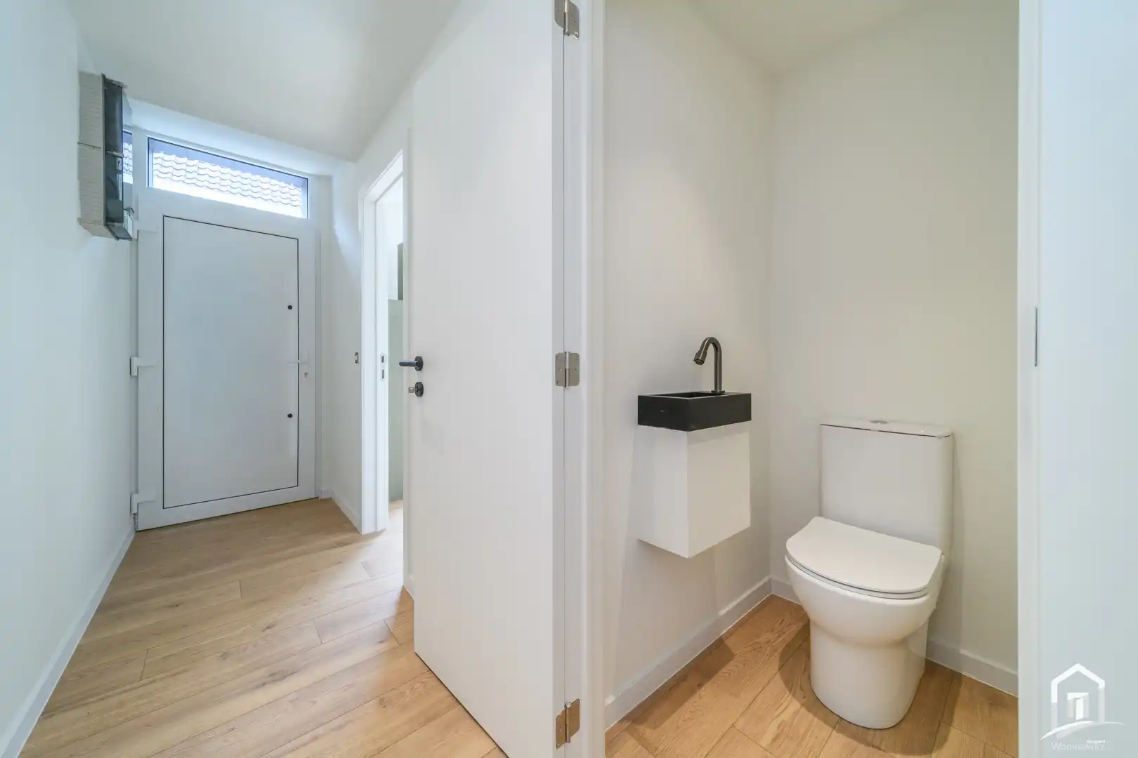 Modern, gerenoveerde gezinswoning te Ninove foto 2