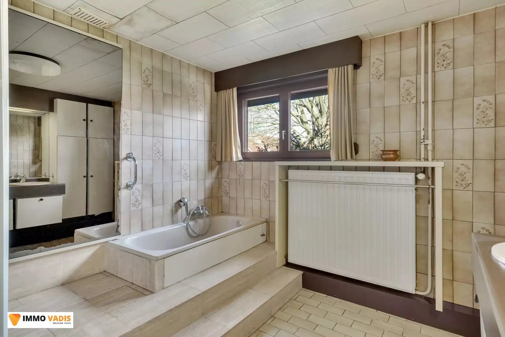 Halfopen bebouwing met 4 slaapkamers en vrijstaande garage foto 19