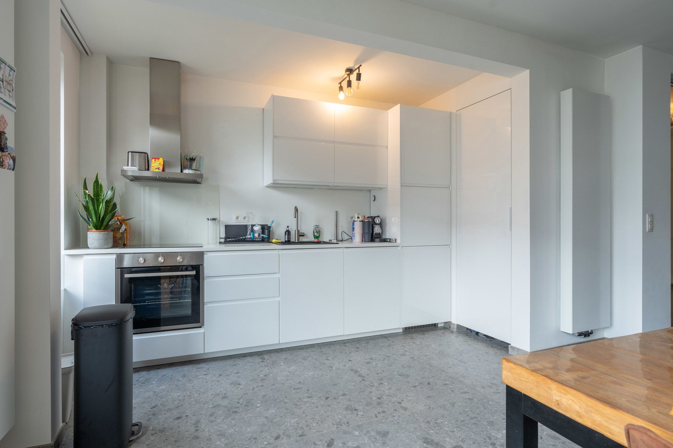 Modern, gelijkvloers 2-slpk app. met garagebox te Turnhout. foto 5