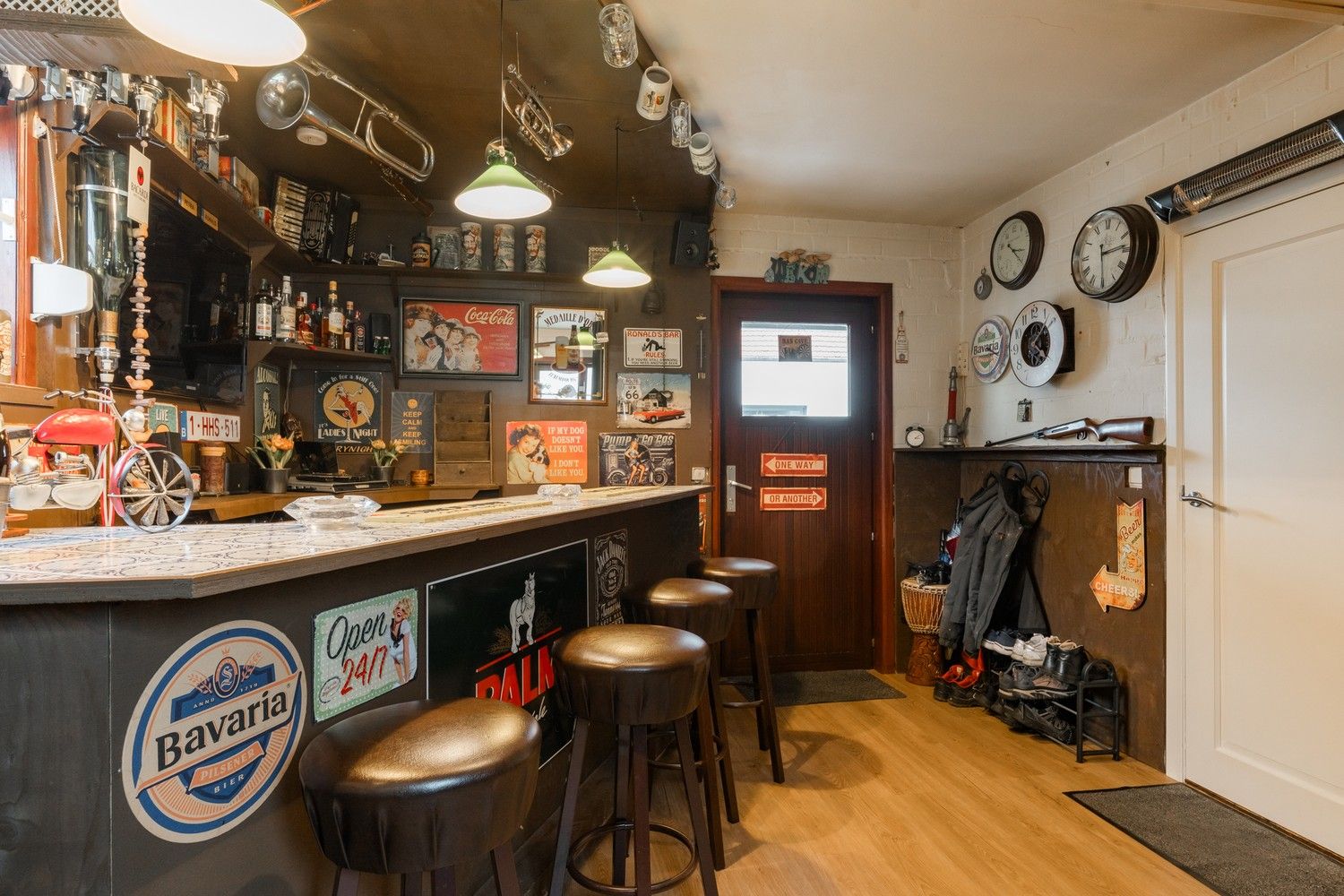 Vrijstaande woning met prachtig uitzicht op weilanden, rustige ligging nabij de Nederlandse grens! foto 35