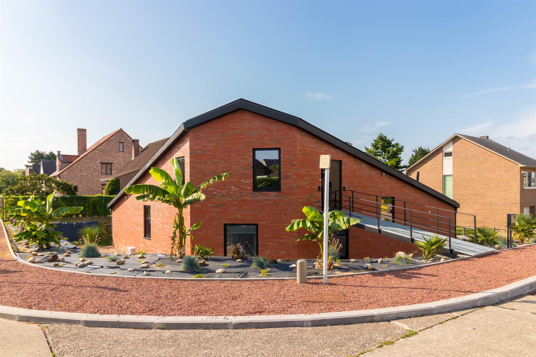 Villa te huur foto {{pictureIndex}}