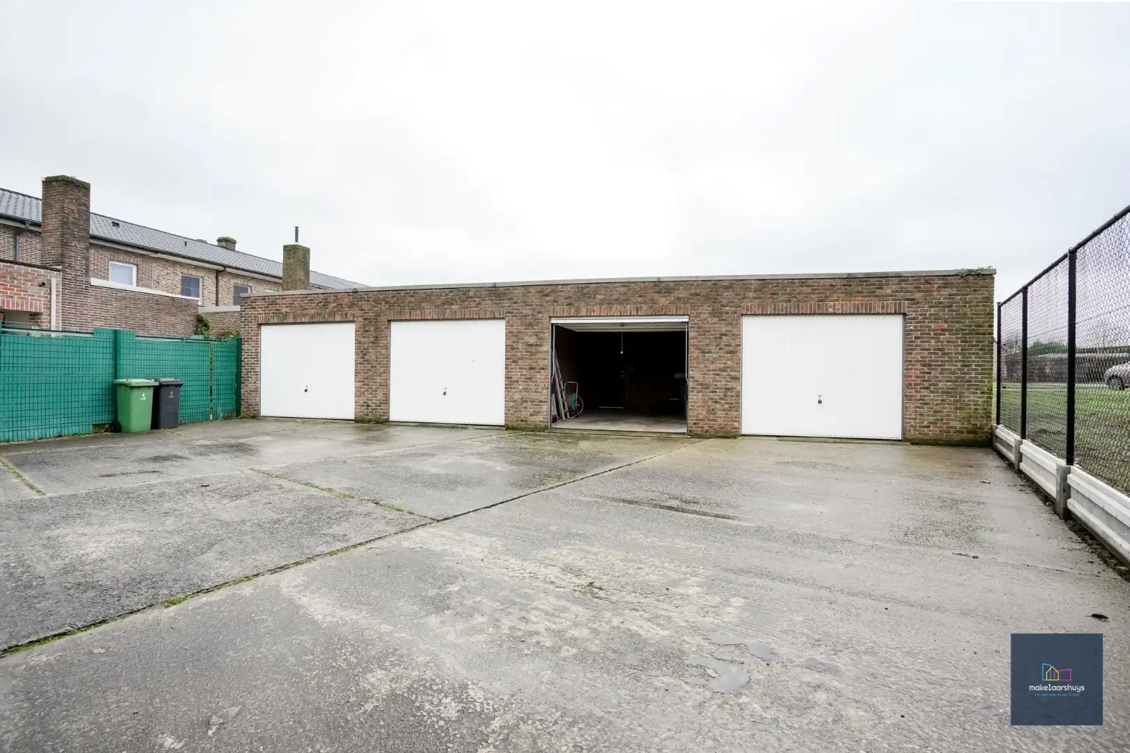 Instapklare eigendom met 3-slp.kamers garage en tuin  foto 17