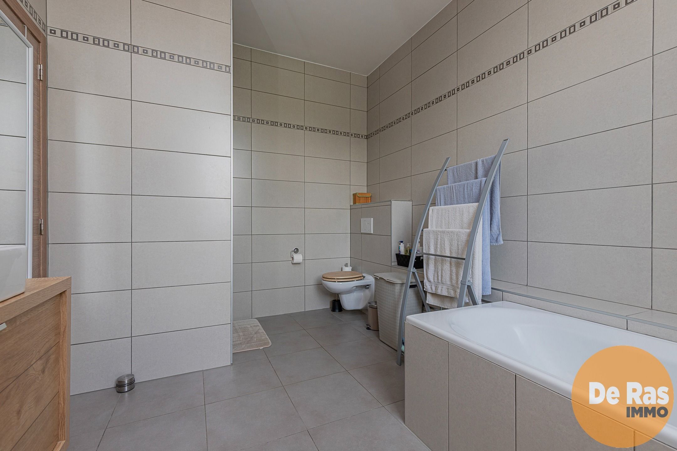 IDEGEM- Perfect instapklare woning voorzien van alle comfort foto 13