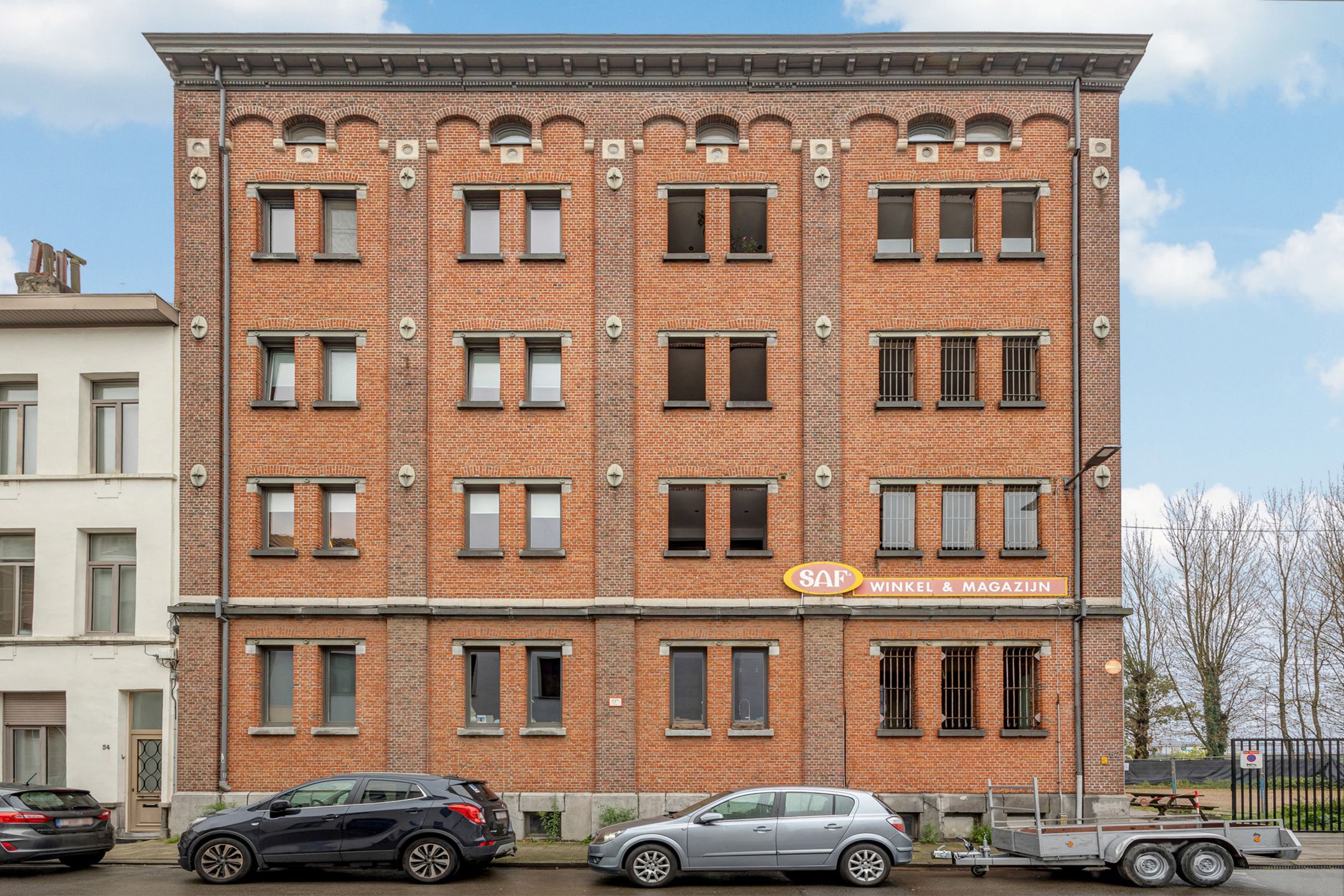 ANTWERPEN - Unieke duplex in een renovatieproject foto {{pictureIndex}}