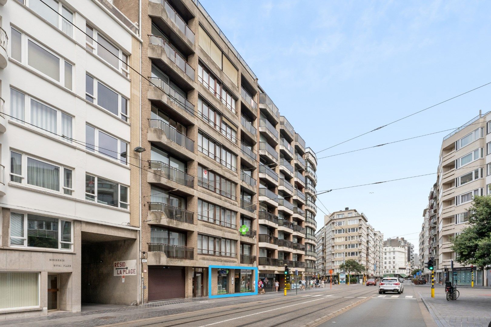 Uitstekend gelegen handelsruimte met hoge zichtbaarheid in het hart van Oostende foto 1