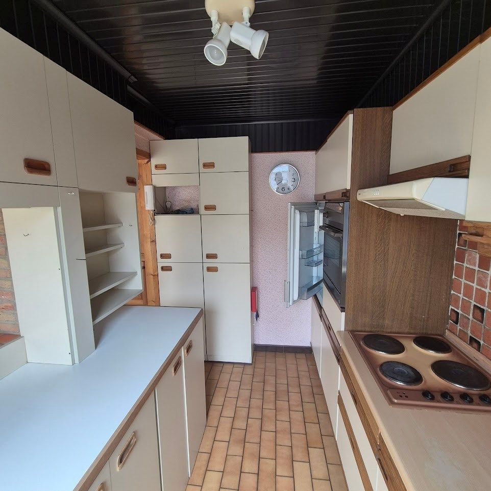 Zonnig 2-slaapkamer appartement in residentiële wijk met open zicht. foto 20