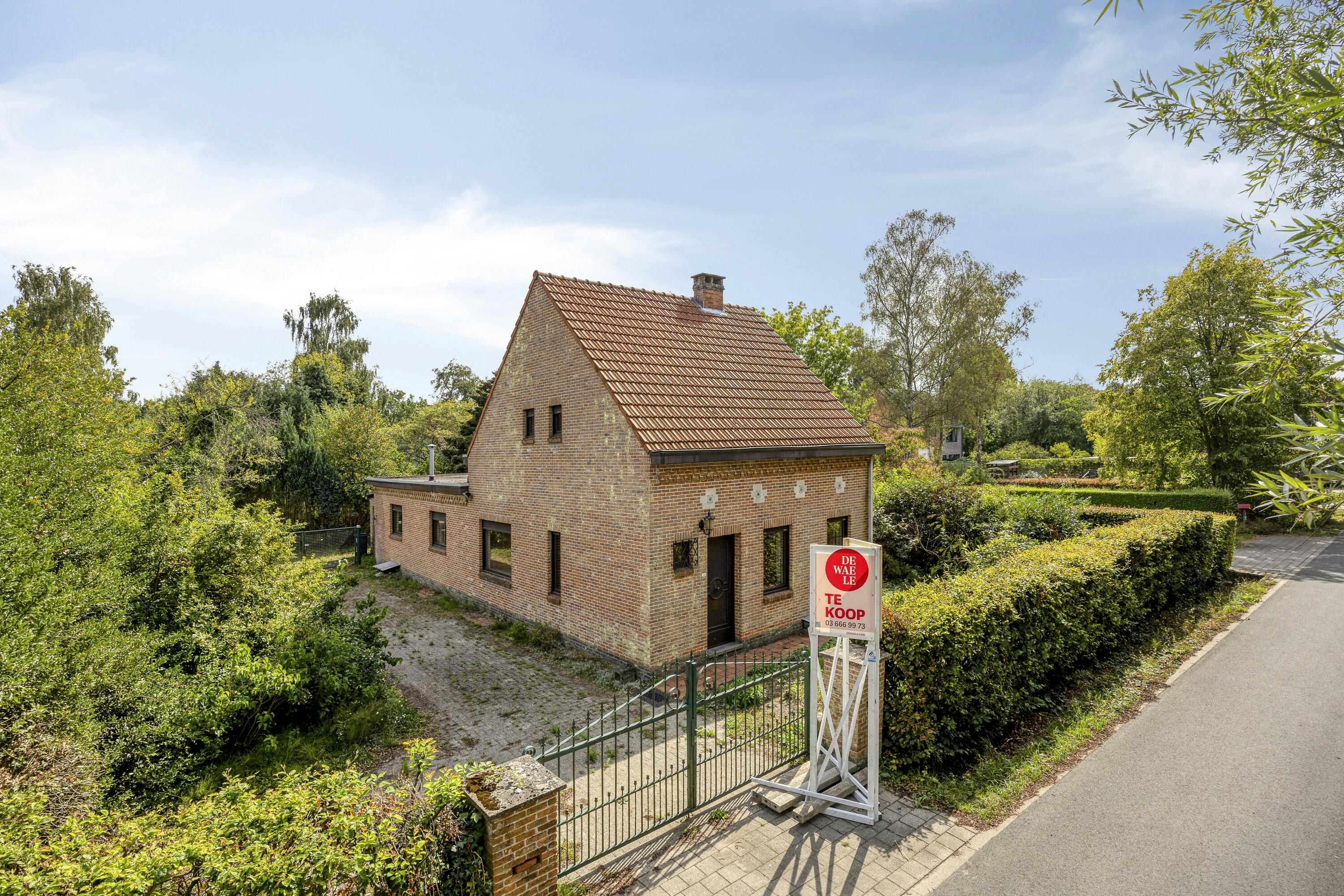 Open bebouwing met potentieel te koop in Brasschaat!