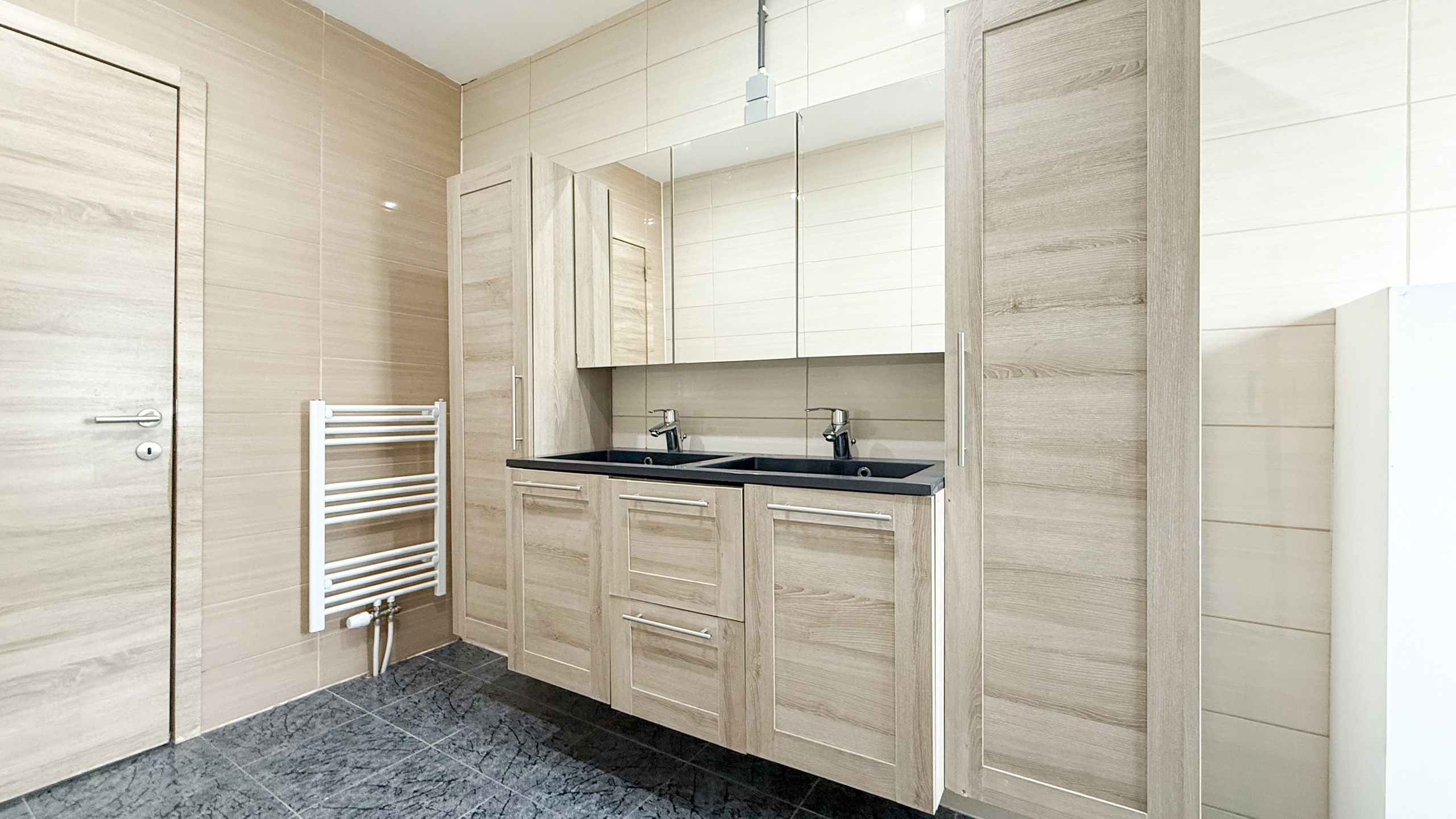 Vernieuwde ruime woning met 4slpks op 6are met gunstig EPC!  foto 22