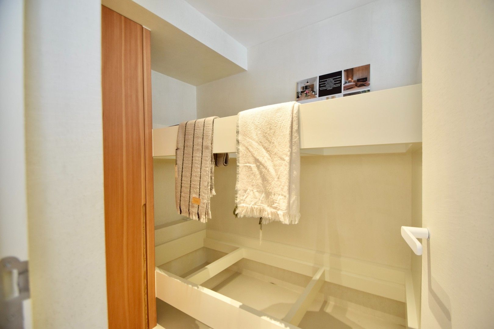 Gerenoveerd appartement genietend van lateraal zeezicht gelegen hartje Het Zoute foto 12