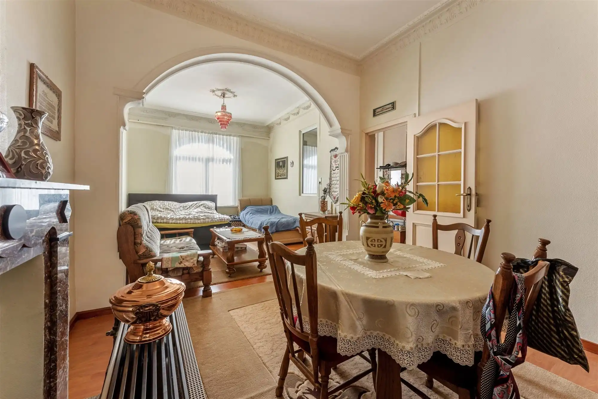 CENTRAAL GELEGEN WONING (197M²) MET 5 SLAAPKAMERS EN BUITENRUIMTE TE HASSELT CENTRUM foto 6