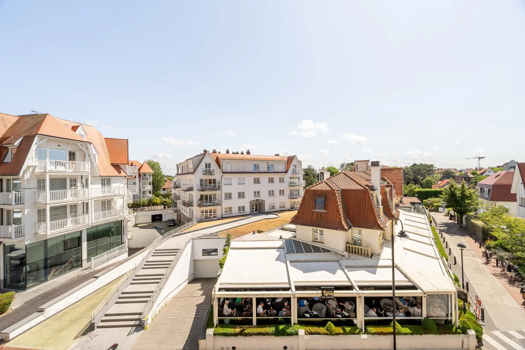 Zuidgericht appartement met uniek open zicht foto 10