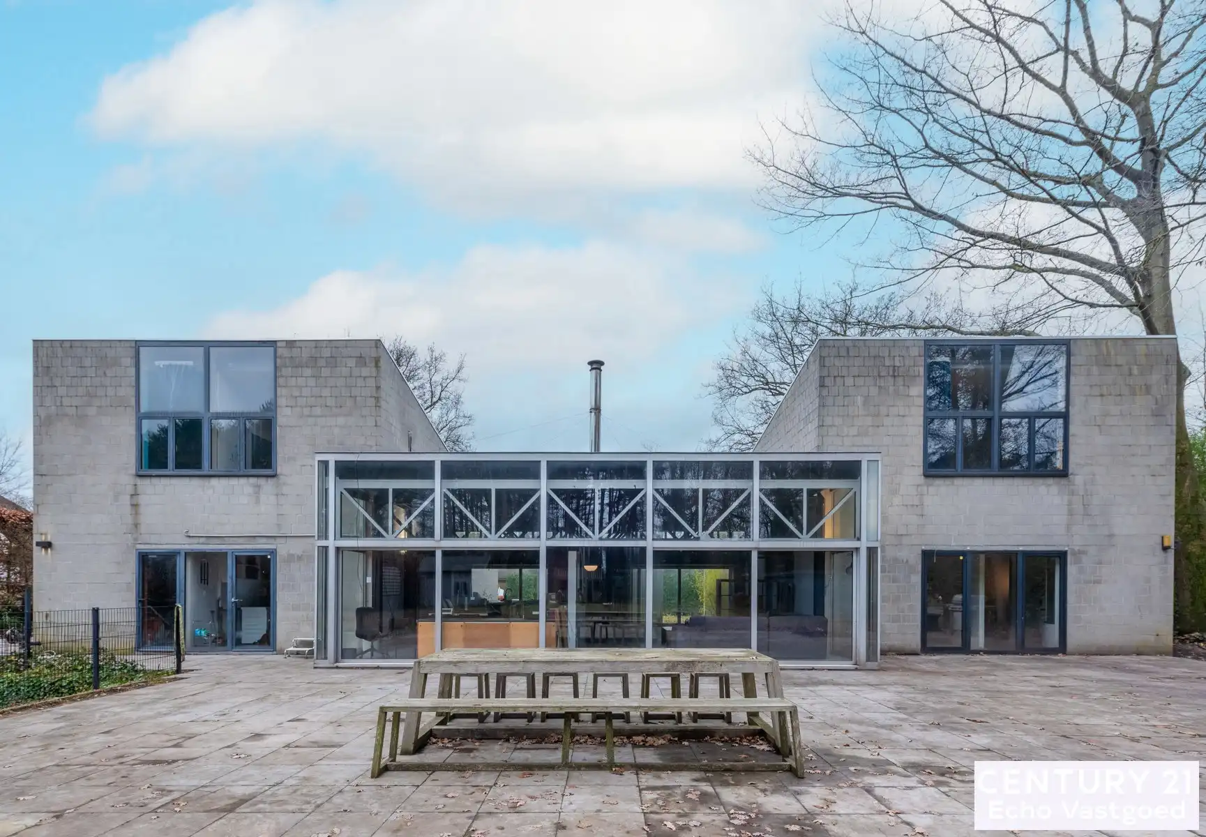 Unieke te renoveren villa in villawijk “De Lint” foto 12