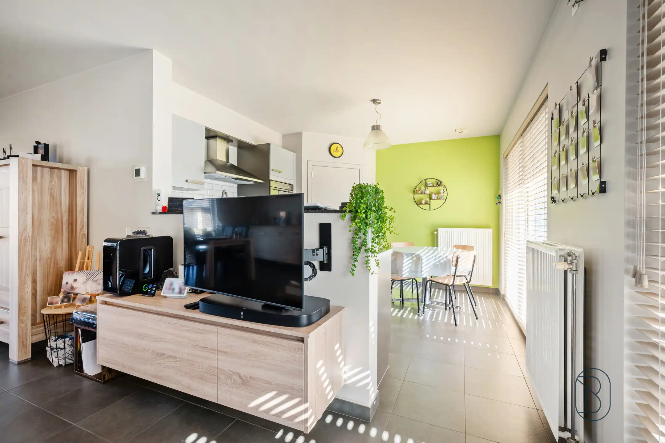 Instapklare energiezuinige topper met garage en tuin foto 7