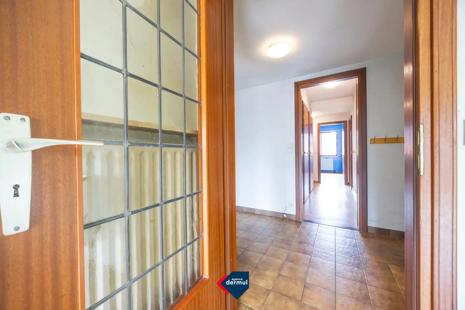 RUIM APPARTEMENT MET GARAGE foto 9