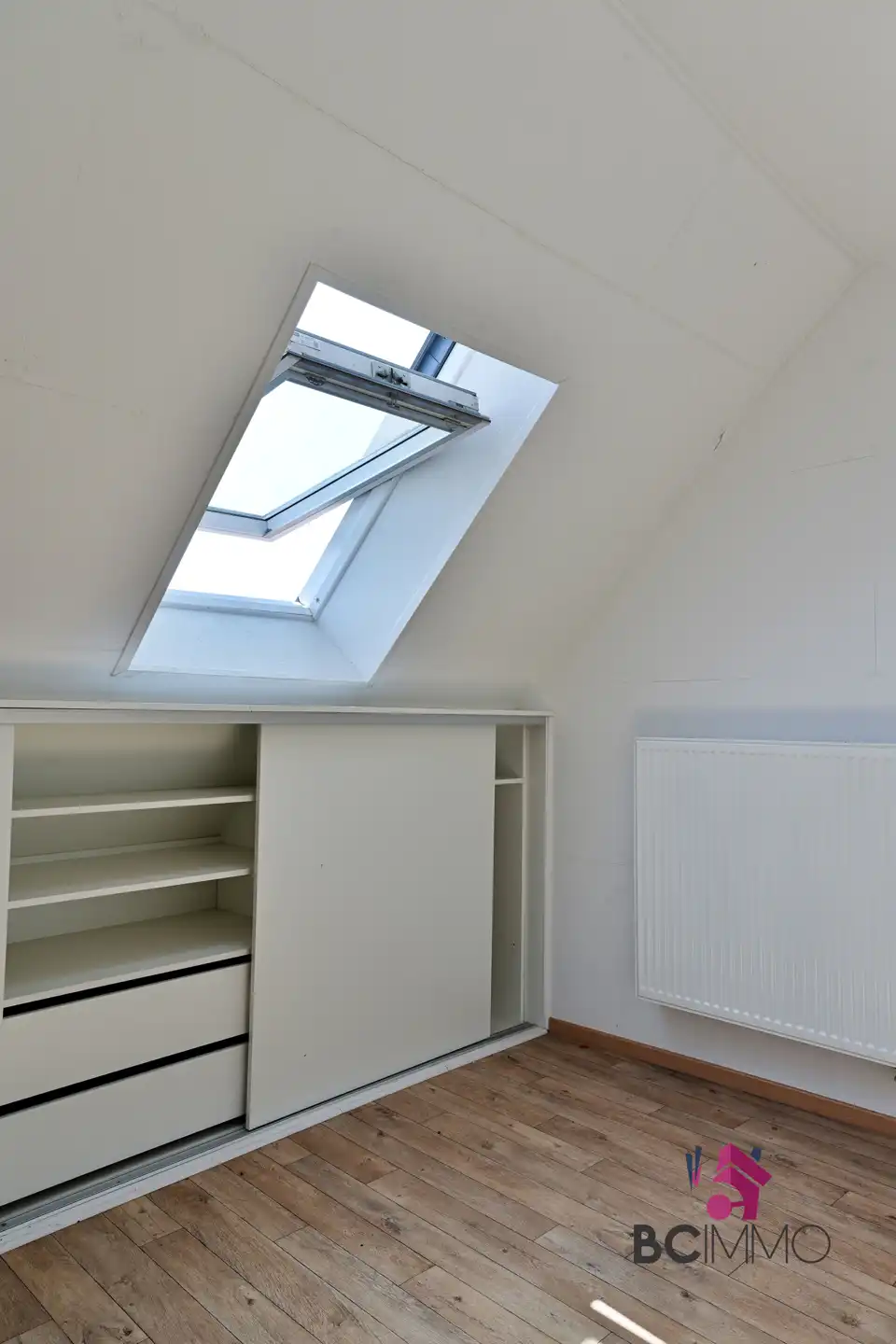 Ruim triplex appartement met terras foto 16
