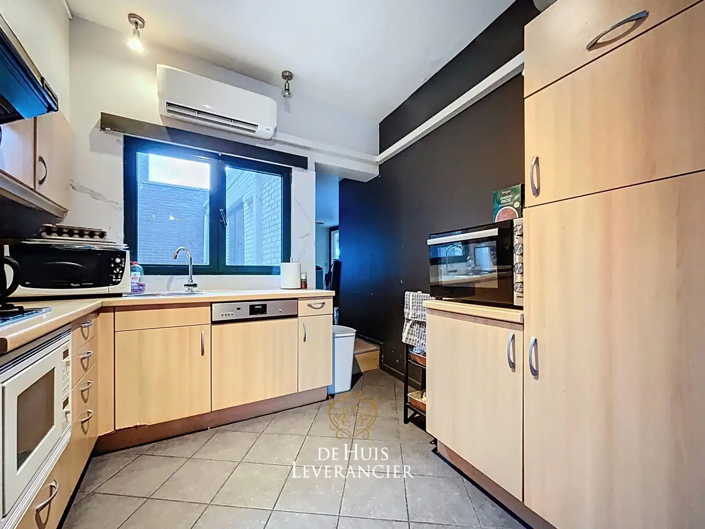 Kantoor op topligging met bovenliggend duplex-appartement (aparte ingang) foto 28