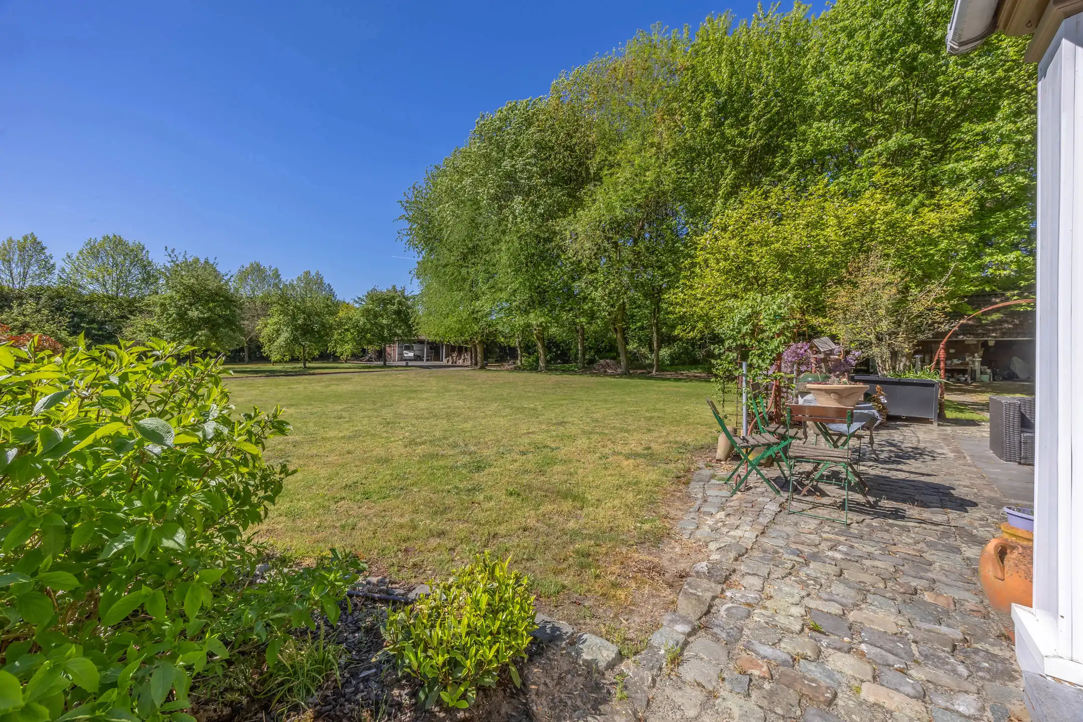 Karaktervolle villa op ruim perceel foto 13