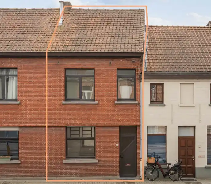 Woning met zzer grote tuin - 3 slpkmrs! foto {{pictureIndex}}