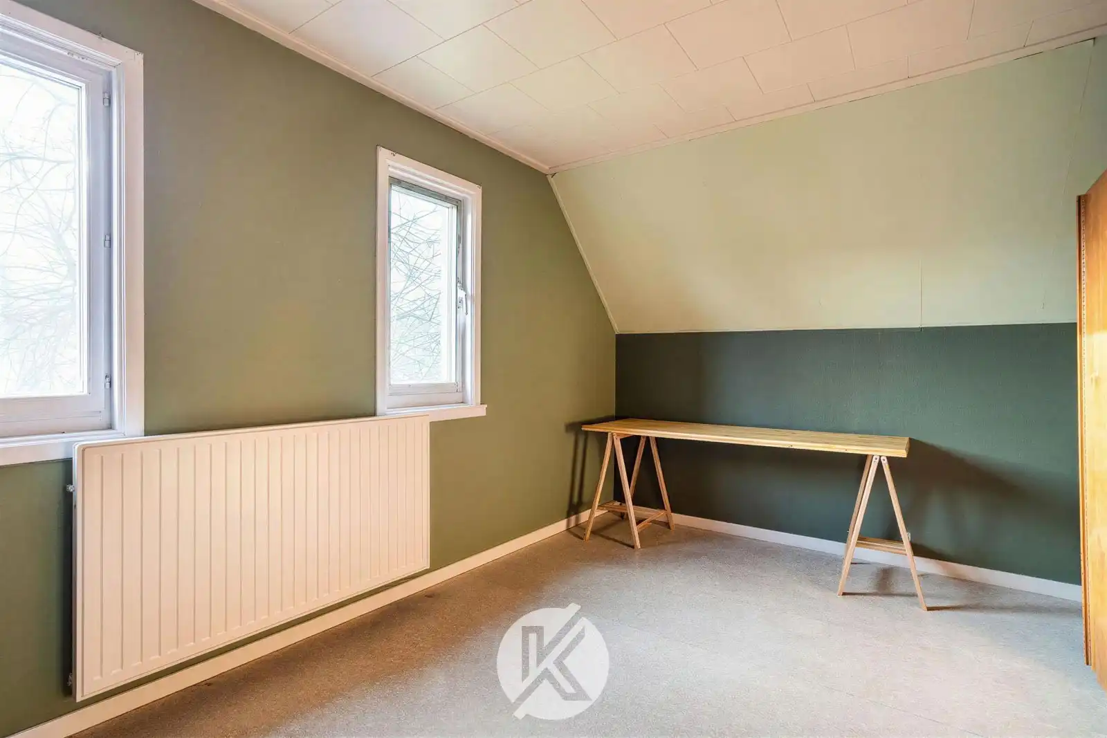 Woning in rustige wijk met renovatiepotentieel foto 17