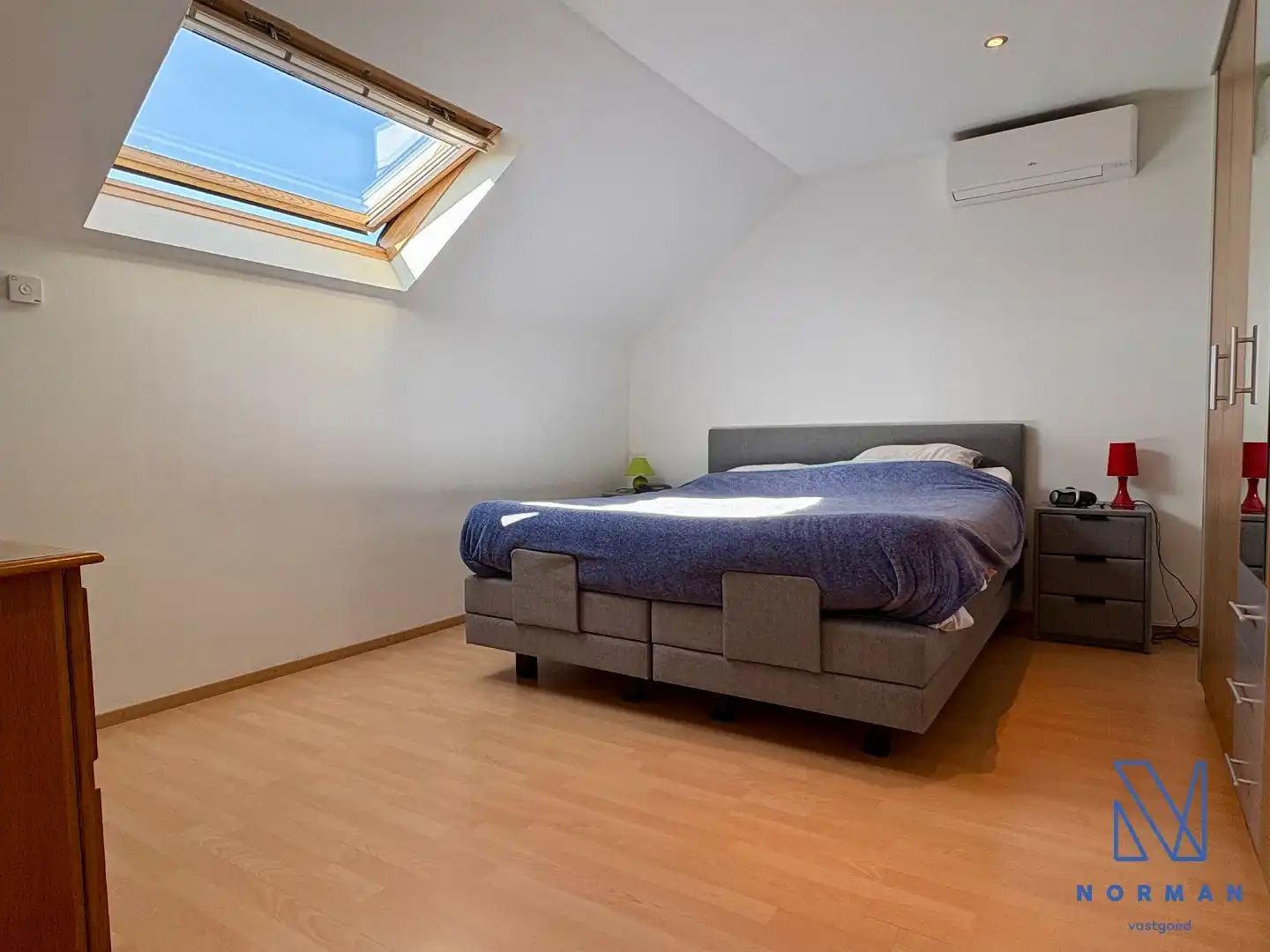 Ruime woning te koop in een doodlopende straat te Hulste – uiterst rustig gelegen met 4 slaapkamers en losstaande garage! foto 14
