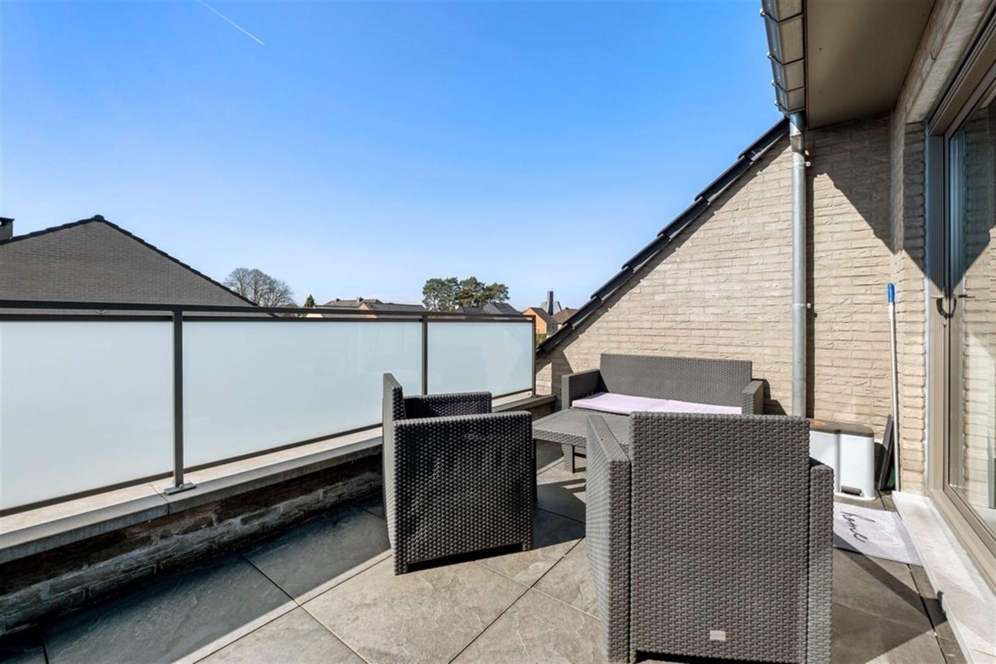INSTAPKLAAR 2 SLK APPARTEMENT MET ONDERGRONDSE STAANPLAATS IN HARTJE MAASMECHELEN  foto 29