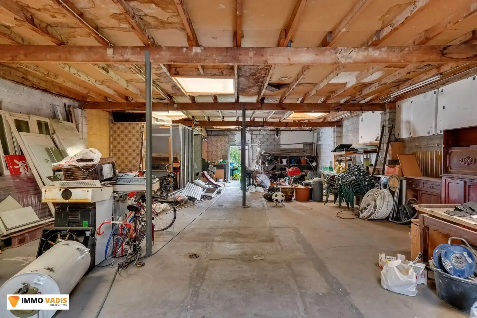 Appartement met loods foto 8